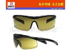 安全之選，品質(zhì)典范——臨海市杜橋金鵬眼鏡廠新款安全眼鏡深度解析